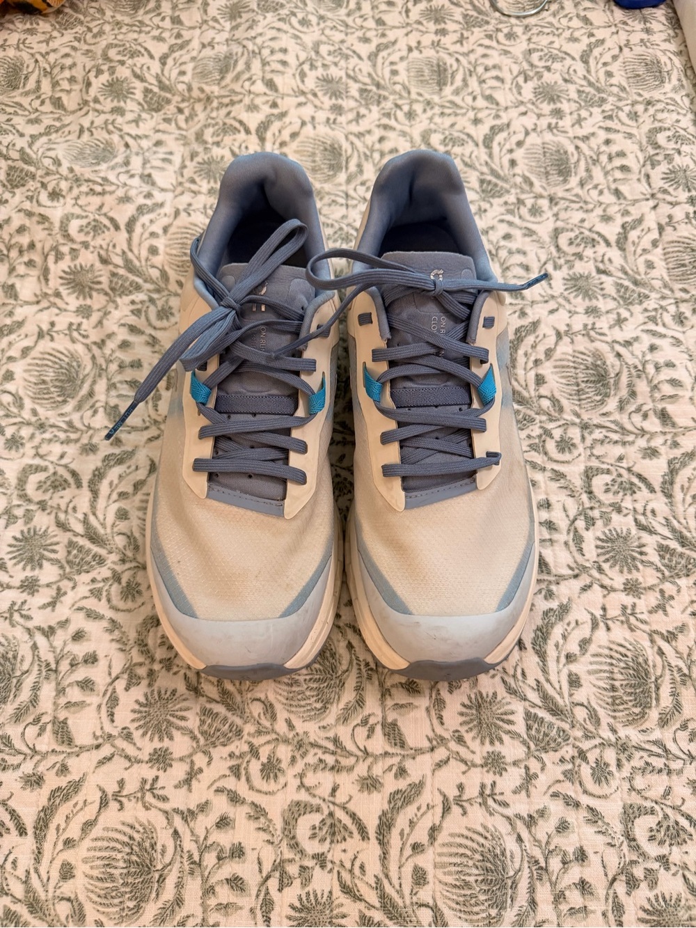 Women's On Cloud Athletic Sneakers in Light Gray and Blue